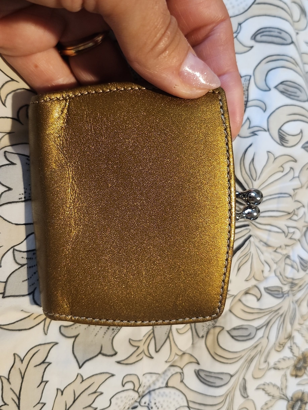 COACH Rare Metallic Gold Leather Kiss-Lock Coin Wallet - Picture 4 of 5